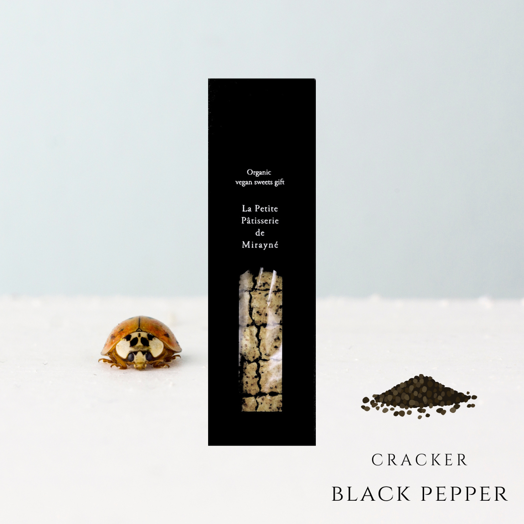 cracker | black pepper　　